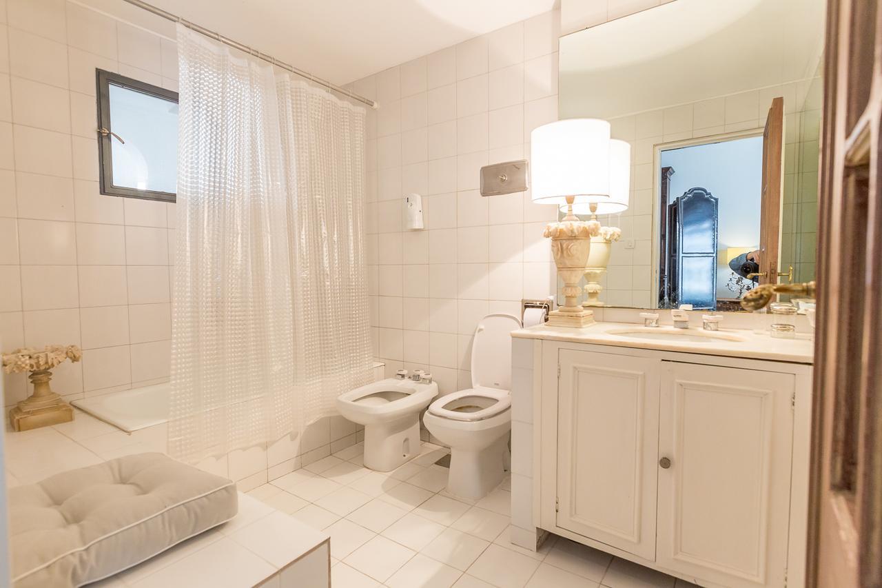 Executive Suite,596691498:JPEG